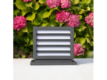 Solar QUB: Kostková lampa - Objevte Nové Podlahové Reflektory