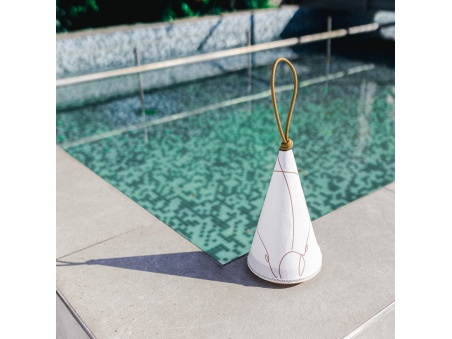 Lampa Cala: námořní design, nastavitelné světlo, 143 hodin výdrže baterie