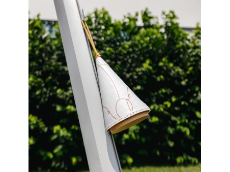 Lampa Cala: námořní design, nastavitelné světlo, 143 hodin výdrže baterie