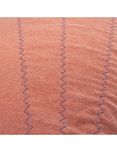 Randa: Jedinečný sedací pytel s radiálním designem pro venkovní i vnitřní použití.