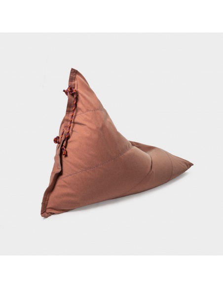 Randa: Jedinečný sedací pytel s radiálním designem pro venkovní i vnitřní použití.