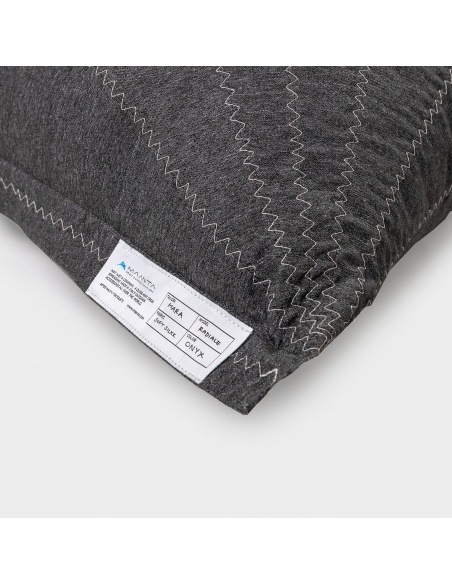 Randa: Jedinečný sedací pytel s radiálním designem pro venkovní i vnitřní použití.