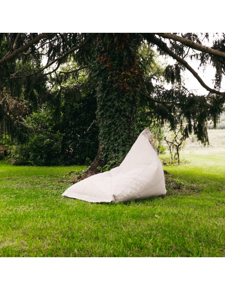 Randa: Jedinečný sedací pytel s radiálním designem pro venkovní i vnitřní použití.