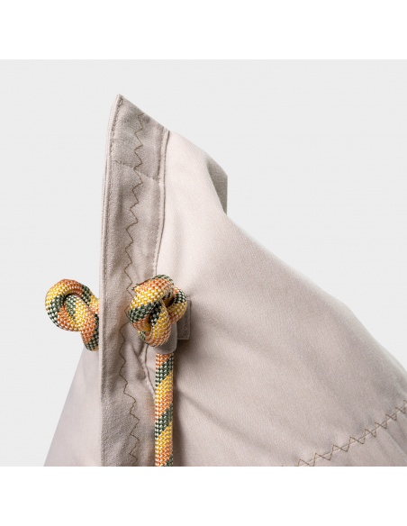 Randa: Jedinečný sedací pytel s radiálním designem pro venkovní i vnitřní použití.