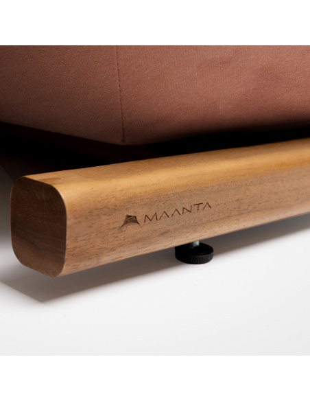 Tuga: Teakové lehátko Unikátní námořní design