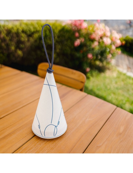 Lampa Cala: námořní design, nastavitelné světlo, 143 hodin výdrže baterie