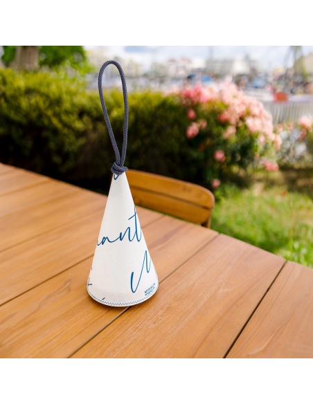 Lampa Cala: námořní design, nastavitelné světlo, 143 hodin výdrže baterie