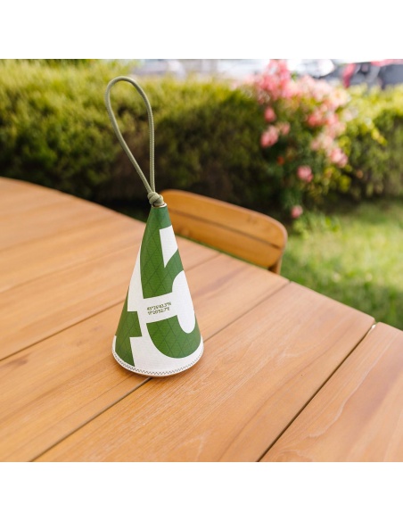 Lampa Cala: námořní design, nastavitelné světlo, 143 hodin výdrže baterie