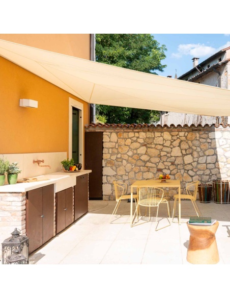 Solaria Lean Stock – Renovovaná plachta s nástěnným profilem