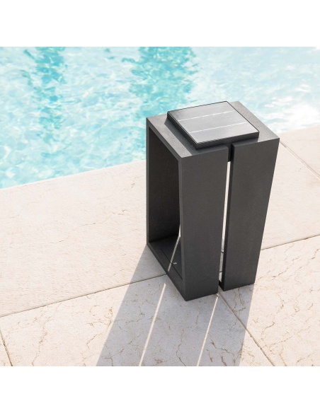 Solar ISOSS: Designová Lampa - Objevte Nové Podlahové Reflektory