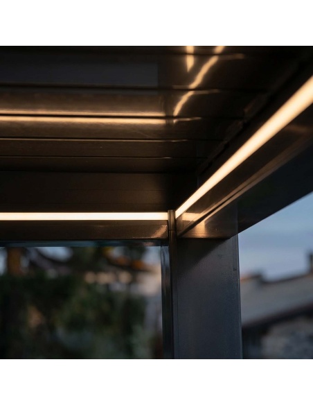 Lyra T6: Bioklimatická pergola se 6 jedinečnými technologiemi