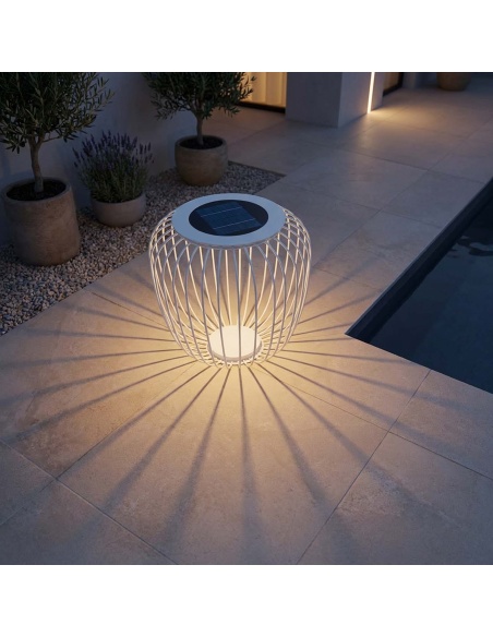 Spheria: Solární Koule na Zahradu a Designová Solární Lampa