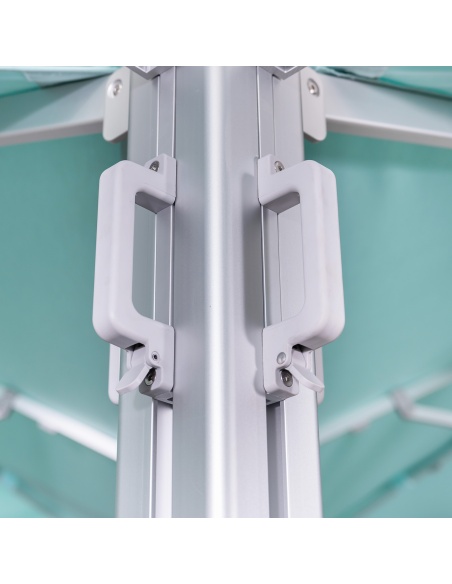 Cygnus Qadro: Slunečník Cantilever se Čtyřmi Plachtami 6×6 m