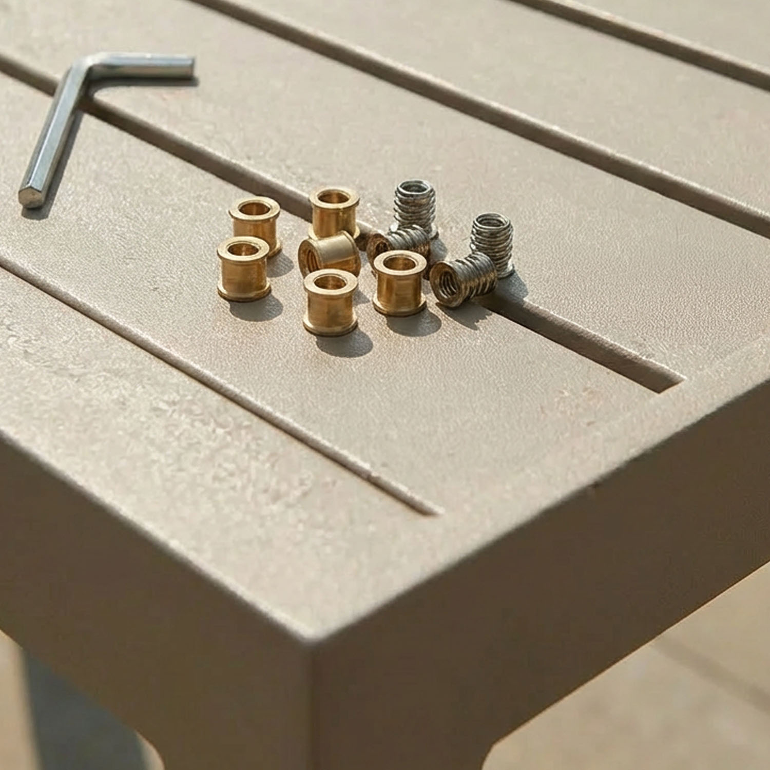 Pouzdra a kovové vložky: kov na kov